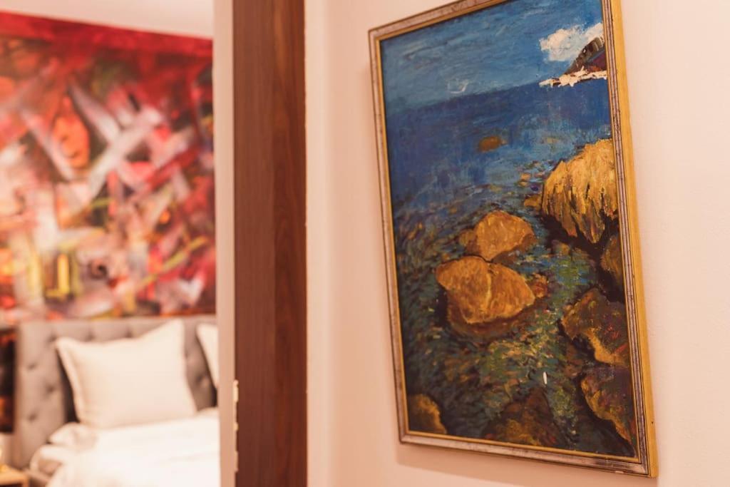 Art Studio Myslym Shyri Tiranë Luaran gambar