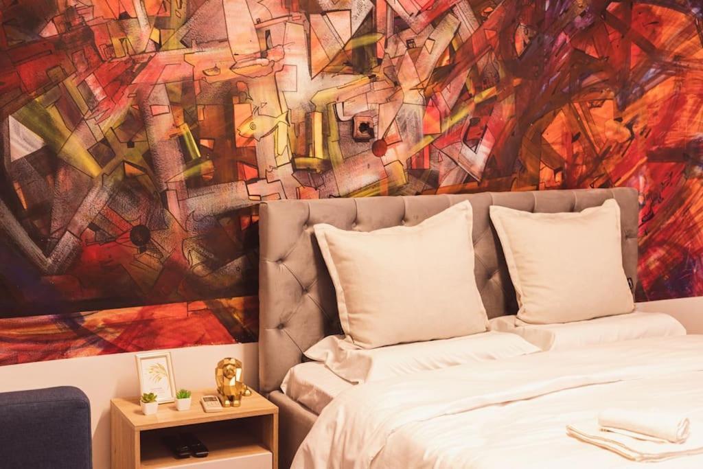 Art Studio Myslym Shyri Tiranë Luaran gambar