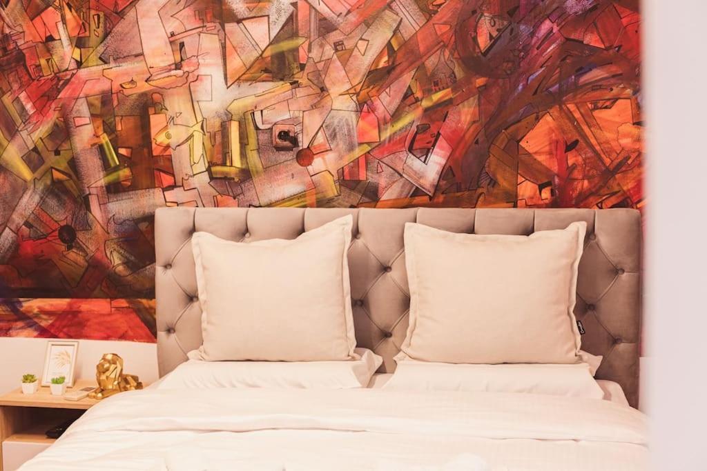 Art Studio Myslym Shyri Tiranë Luaran gambar